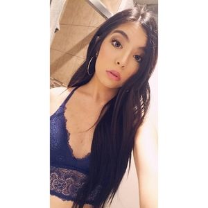 Meet your Posher, Alejandra